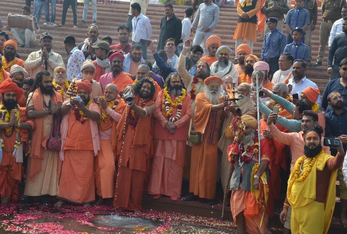 Vrindavan Kumbh Baba Khadeshwari Poja From 30 Years