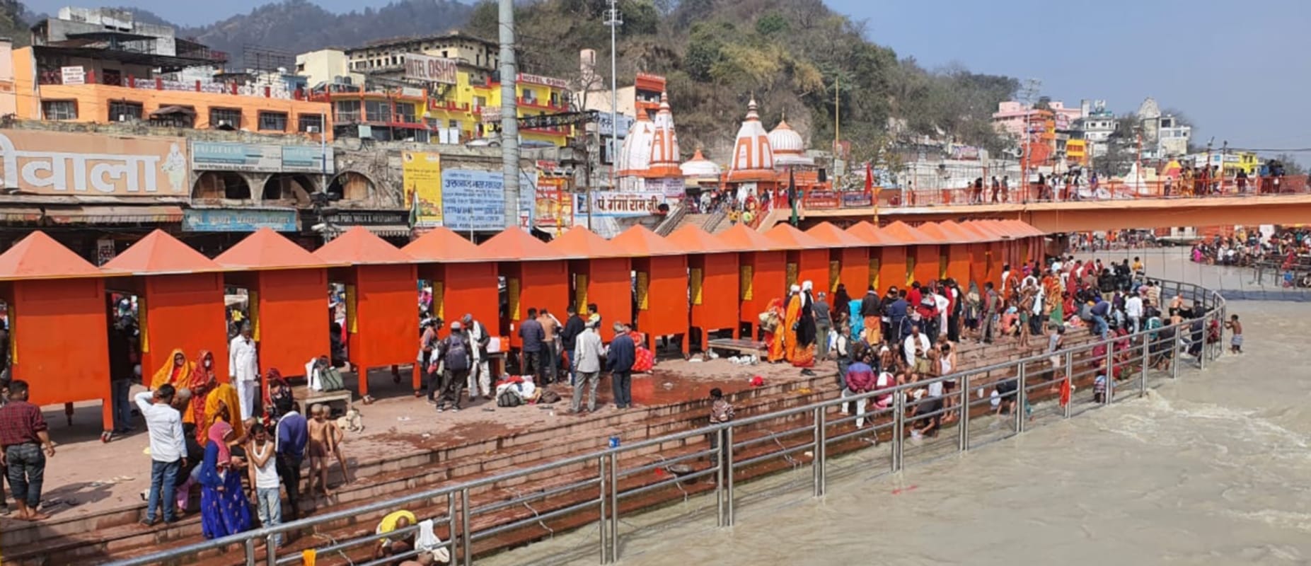 Haridwar kumbh 2021 news : Toilets provided in front of religious paintings wall