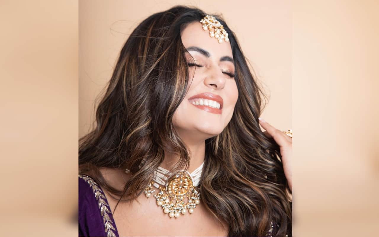 Hina Khan shared her beautiful photos in desi look in lehanga on instagram See how fans are praising