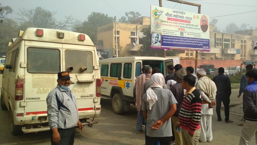 Six people injured, including pregnant woman, collision with ambulance truck