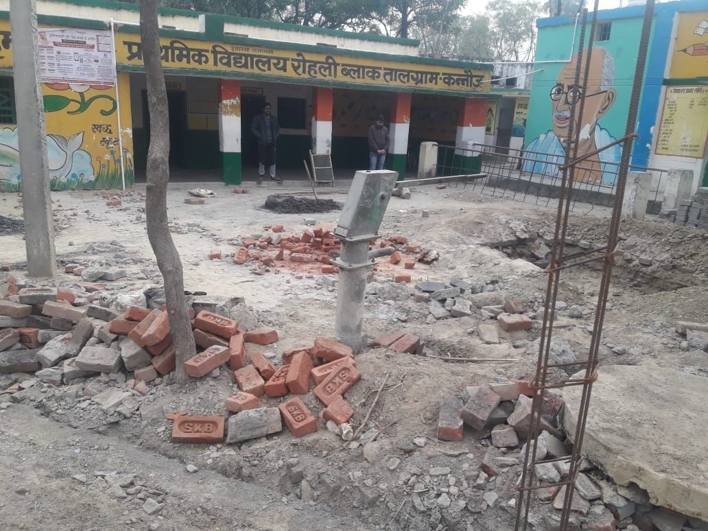 1846 matadey sthalon kee padataal mein lage 1062 karmee