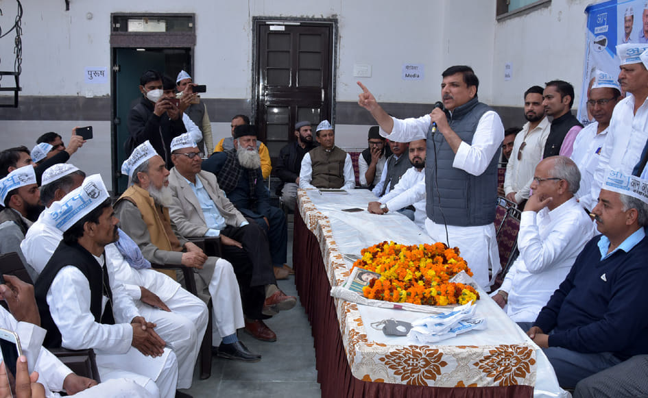 Death warrants are new agricultural law for farmers: Sanjay Singh