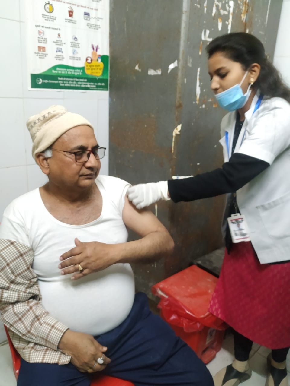 682 health workers get second dose