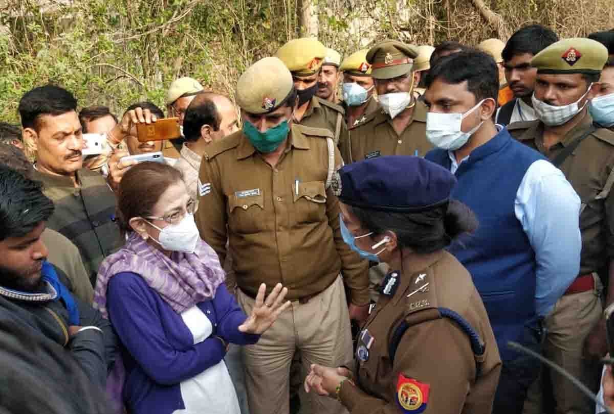 Unnao Case: Former Chief Minister Akhilesh spoke to the mother of the deceased on the phone, assured all help