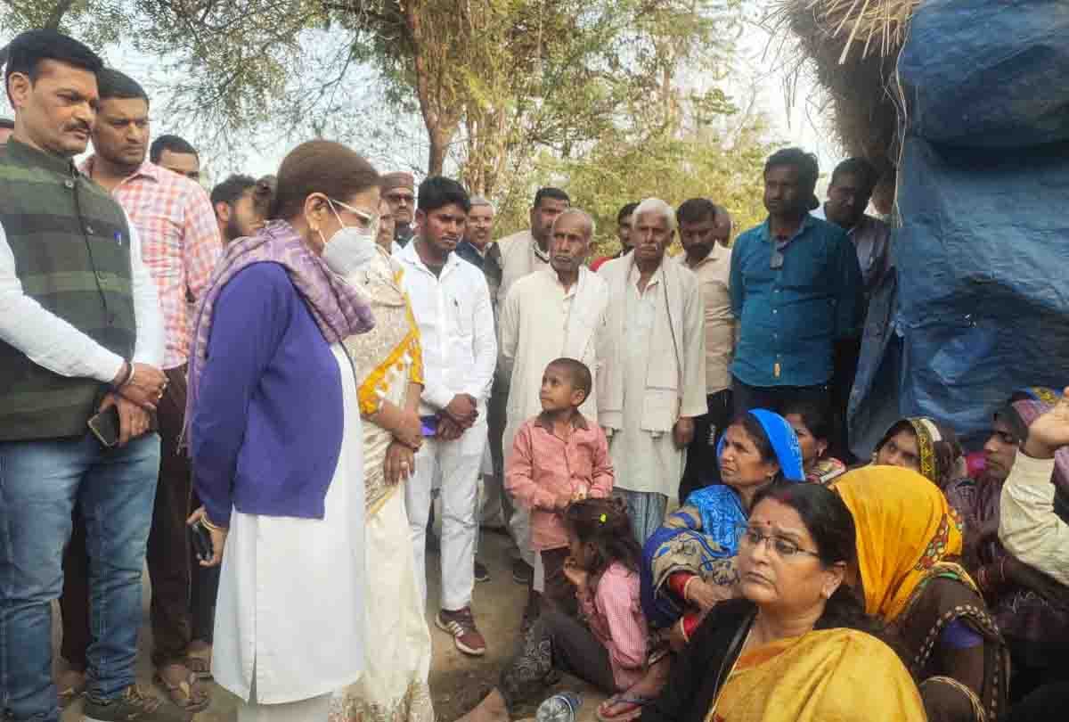 Unnao Case: Former Chief Minister Akhilesh spoke to the mother of the deceased on the phone, assured all help