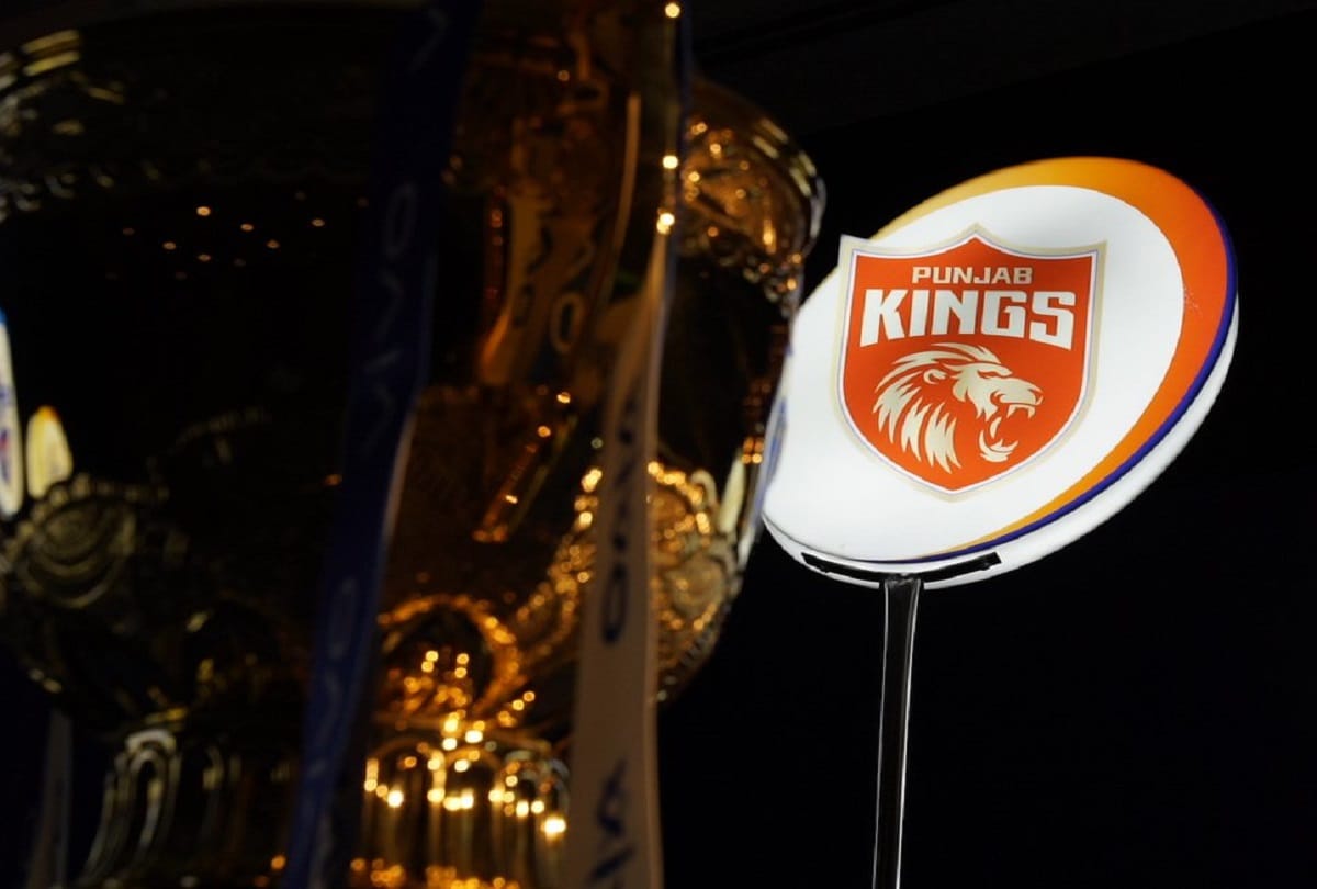 ipl 2021 punjab kings head coach Anil Kumble said Shahrukh Khan similar as Kieron Pollard