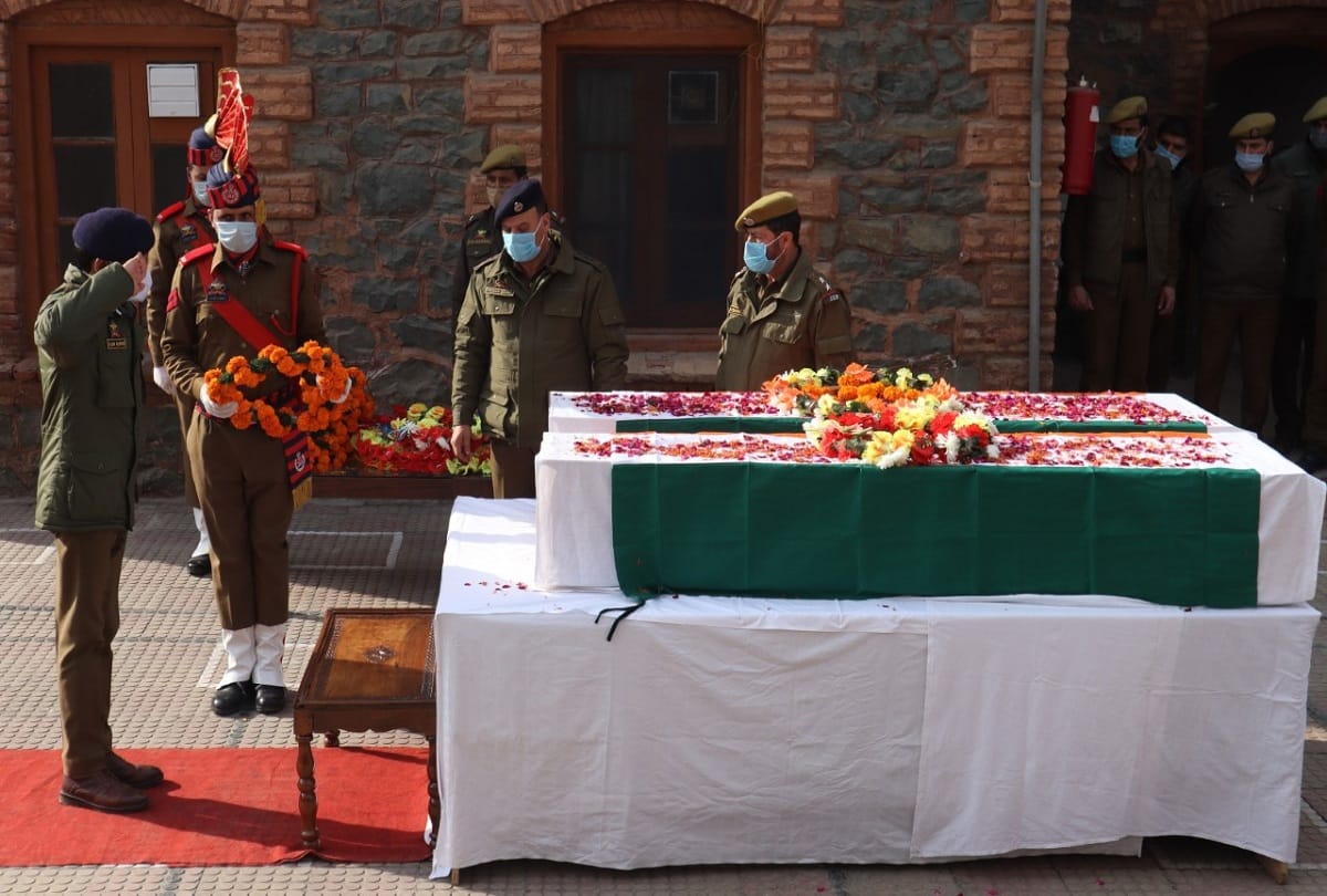 Srinagar Barzulla terrorist attack Wreath laying ceremony of Police personnel