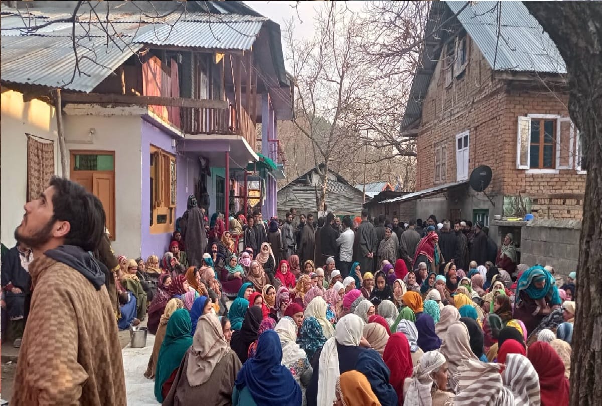 Srinagar Barzulla terrorist attack Wreath laying ceremony of martyred Police personnel