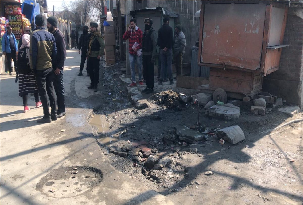 Jammu kashmir news: All borders Sealed in the valley