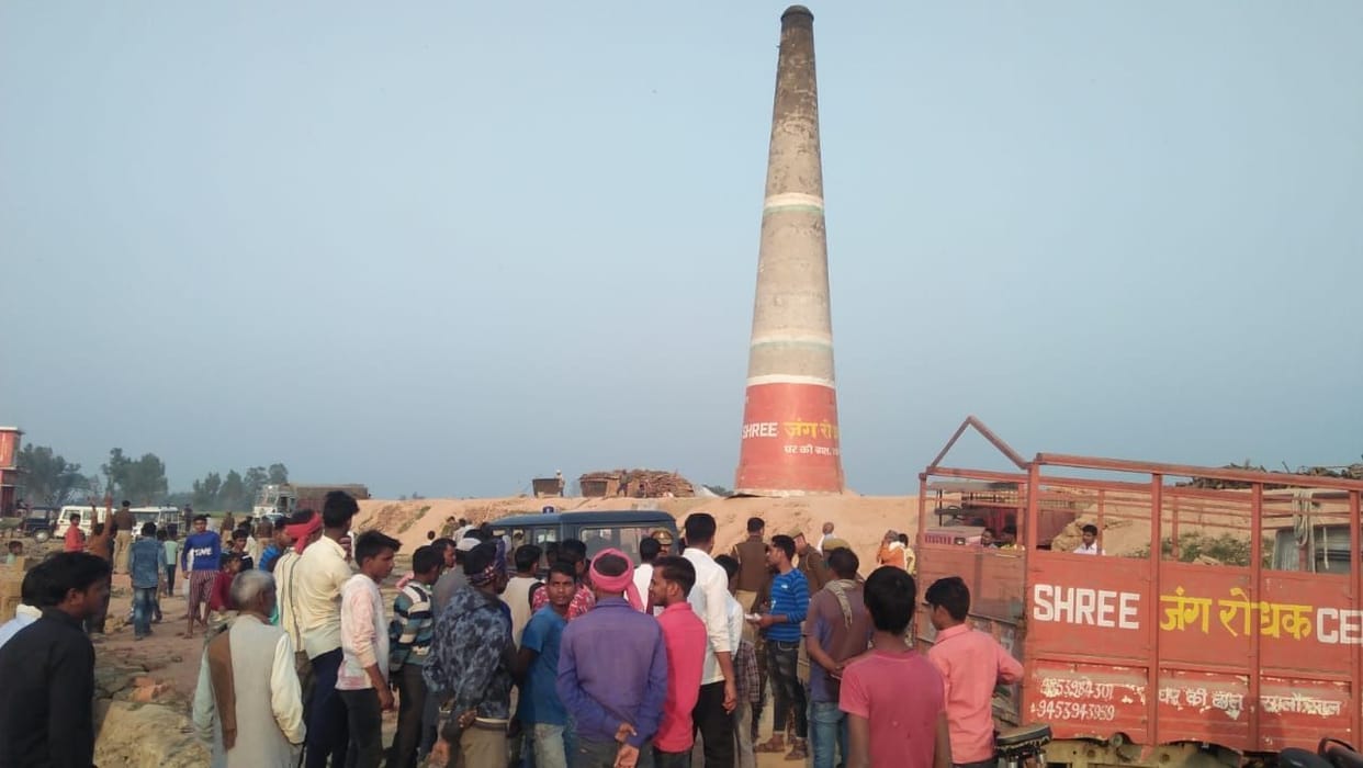 Rain wreaks havoc in Fatehpur, Kiln wall collapsed, Accident caused by lightning, couple dead and two laborers
