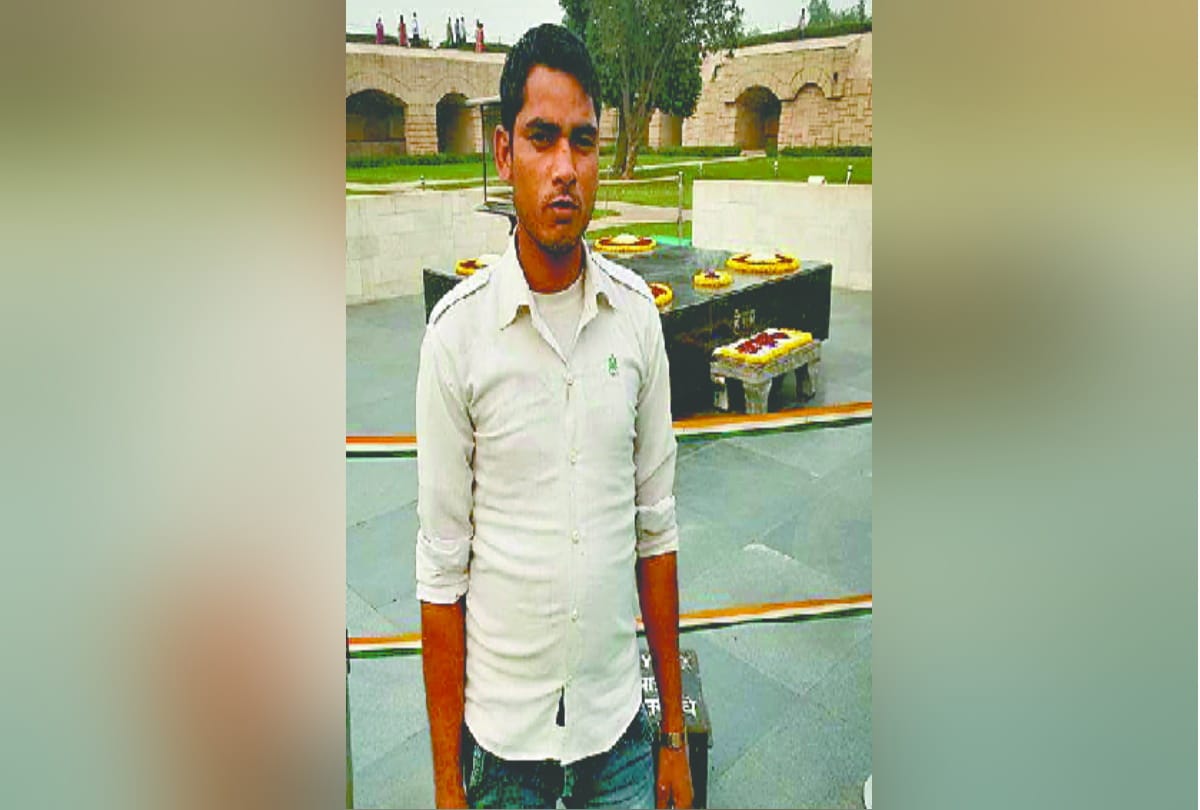 Delhi Riots Father Babu Khan wept remembering Aamir and Hashim