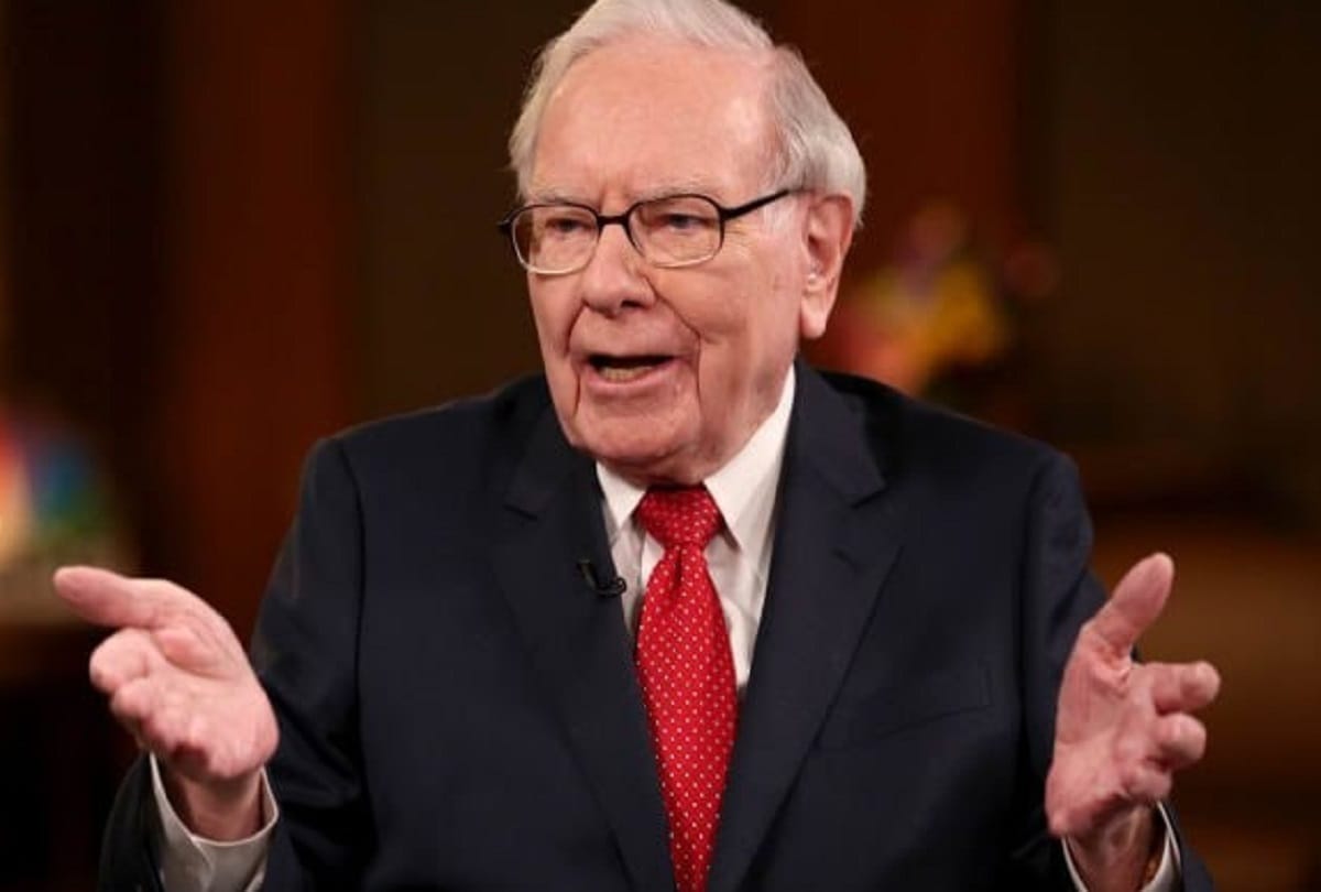 Business tycoon Warren Buffett net worth and interesting facts