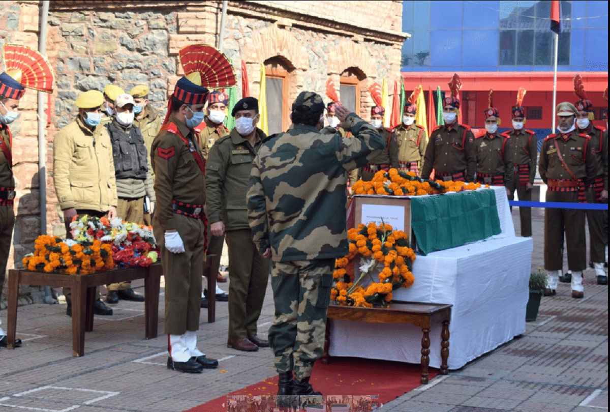 Tribute paid to SPO martyred in Budgam encounter, see photos