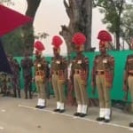 भारत-बांग्लादेश सीमा पर बीटिंग रिट्रीट समारोह