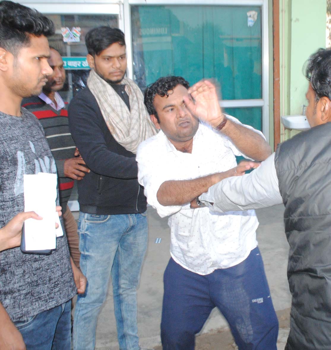 teacher,hospital,police,FIR,doctor