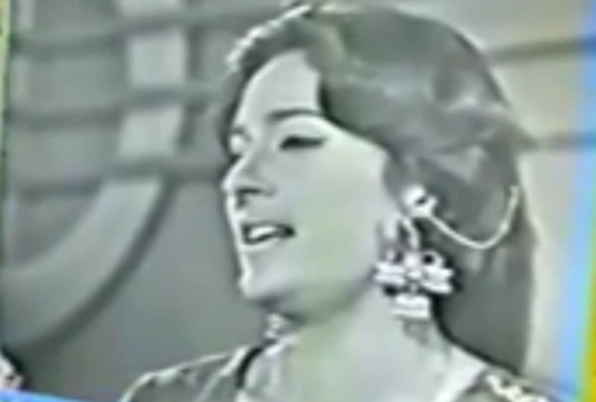 Aashiqui song tu meri zindagi hai original from pakistani song by Tassawar Khanum