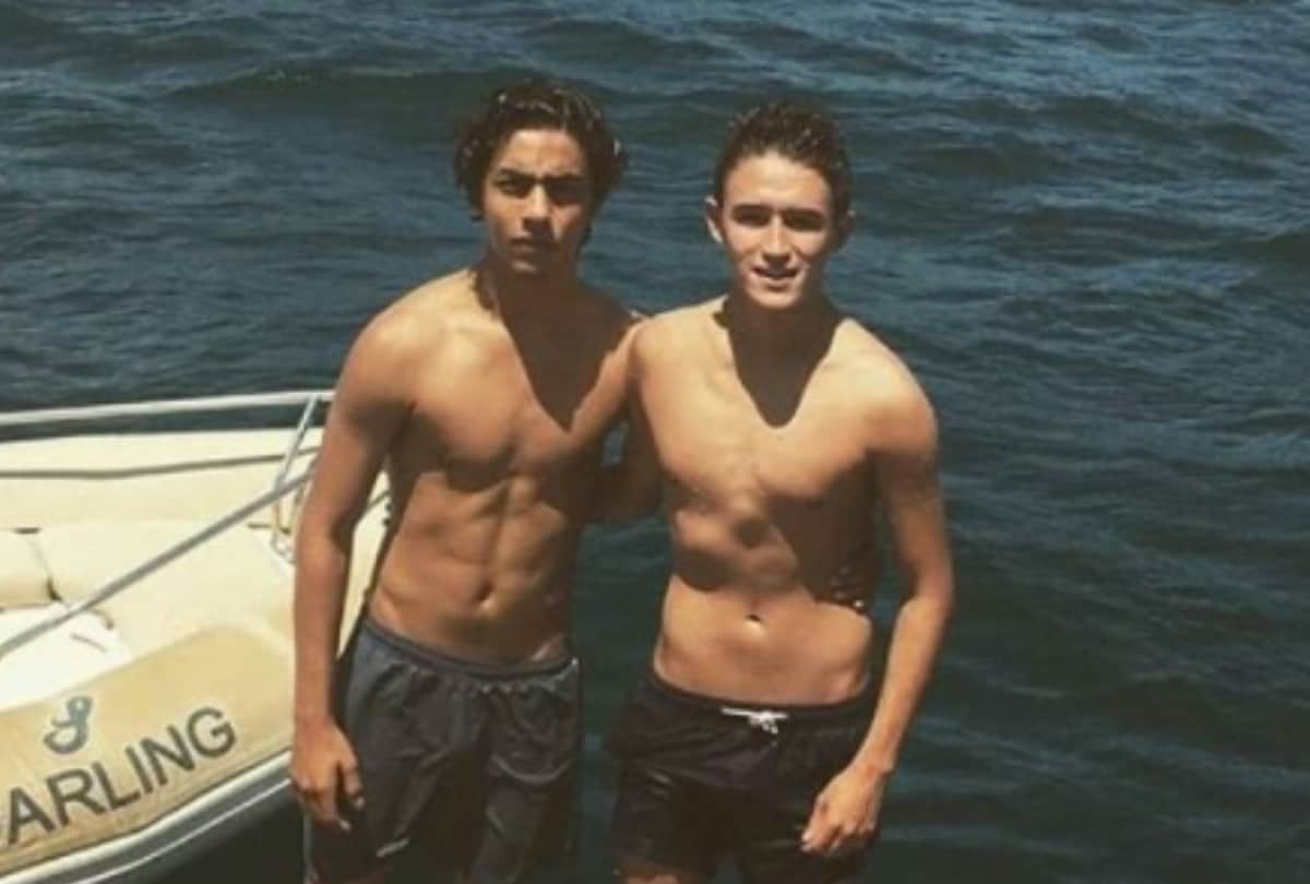 Shah rukh khan son Aryan Khan with a friend here unseen photos