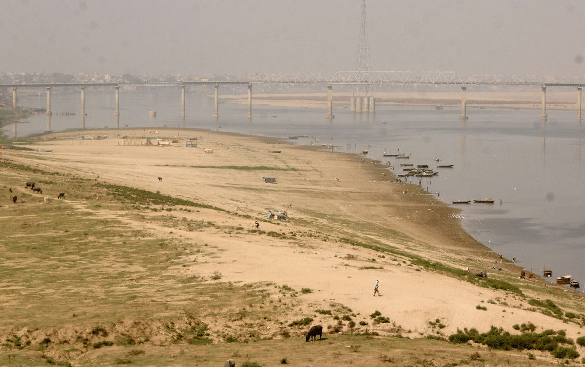 Island will be bulit in ganga for adventure fun of paragliding scuba diving in varanasi