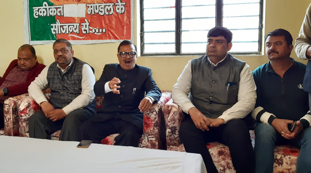 Businessmen safe and prosperous in BJP governments: Aggarwal