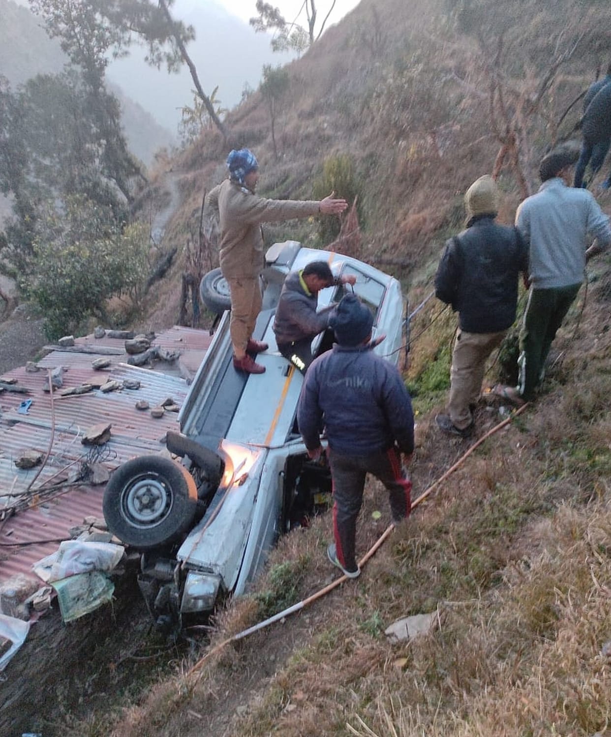 Tata Sumo crashes near machod, two killed, five injured