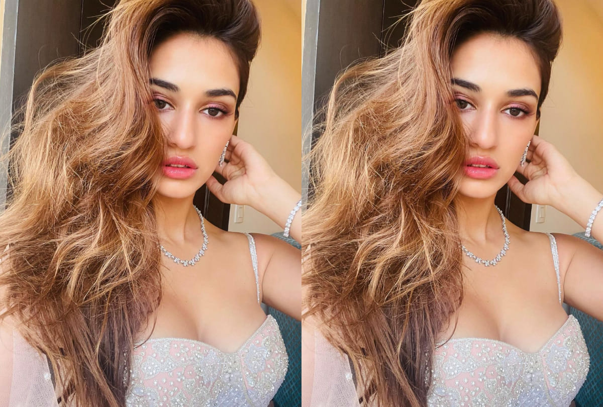 disha patani wears falguni and shane peacock designer lehenga for friend's wedding