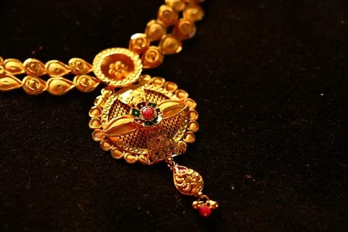 Gold Silver Price Today 13 October 2021 Gold gains Rs 63 silver jumps Rs 371