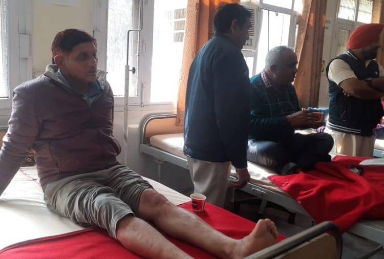 Attack on electricity team at tohana of haryana