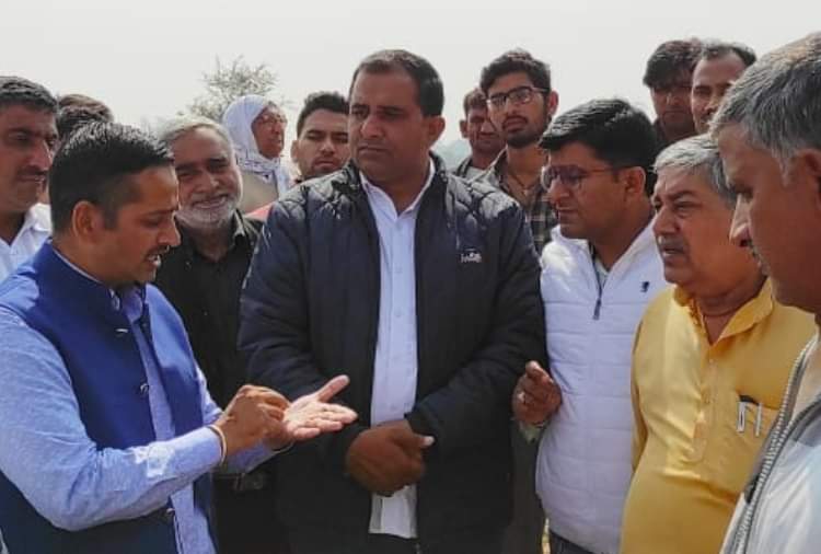 Ground Report : People of this village only wants canal water for their fields