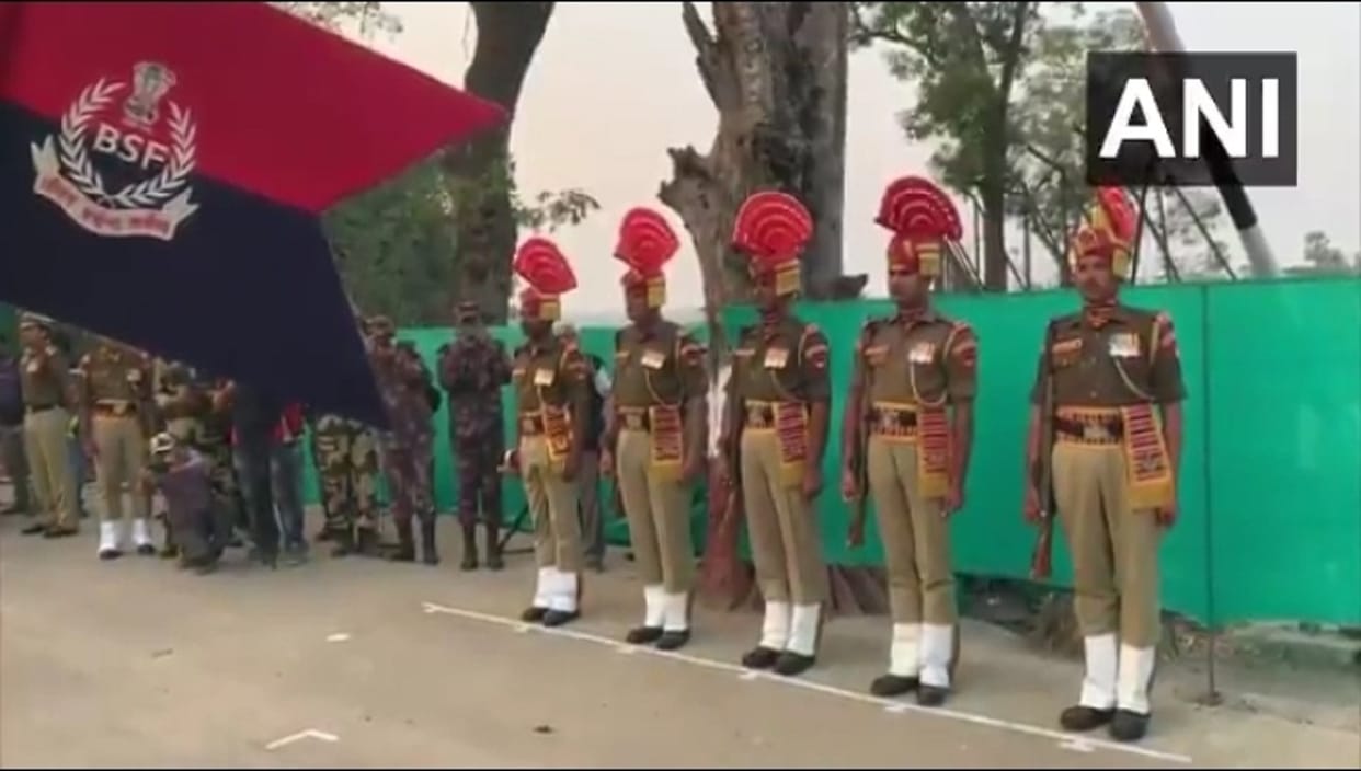 Beating retreat ceremony on India Bangladesh border resumes after ten months of Covid 19
