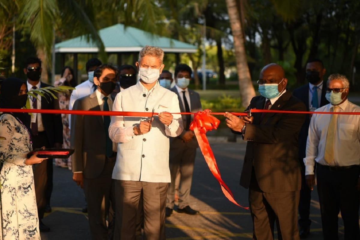 Jaishankar hands over 100,000 additional doses of COVID-19 vaccine to Maldives
