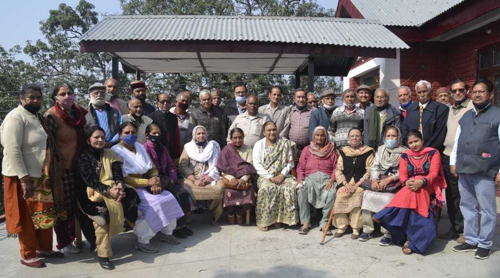 senior citizen celebrate day care center divas