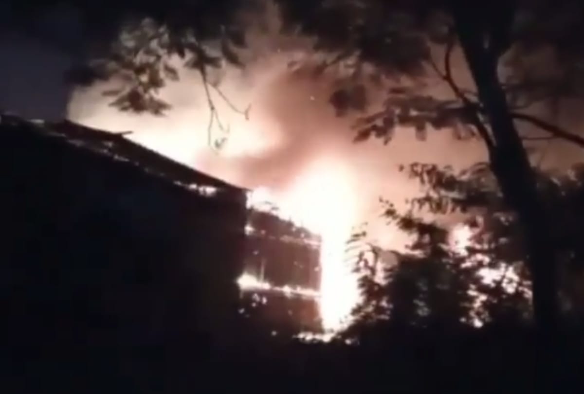 Fire breaks out on the sets of show pandya store