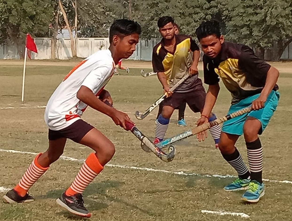 Shows in hockey league competition