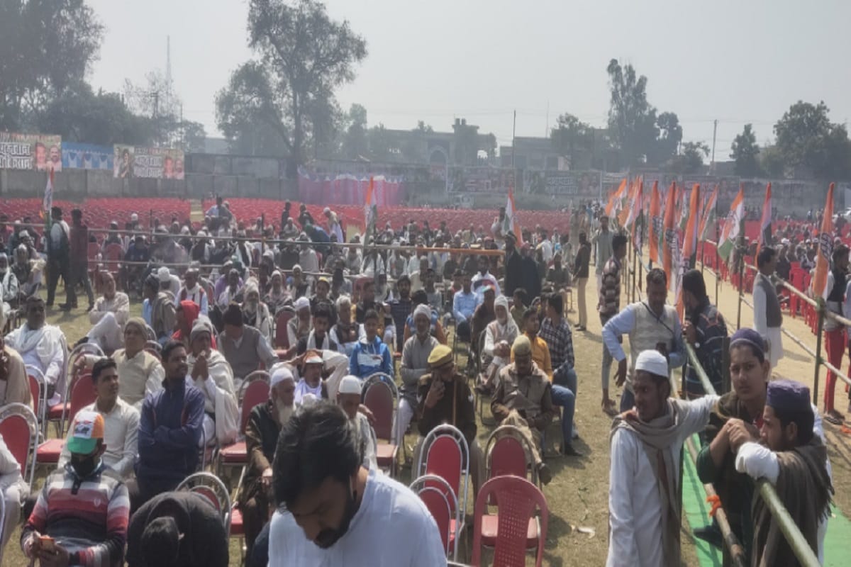 Priyanka Gandhi's kisan Mahapanchayat in Muzaffarnagar city and see photos