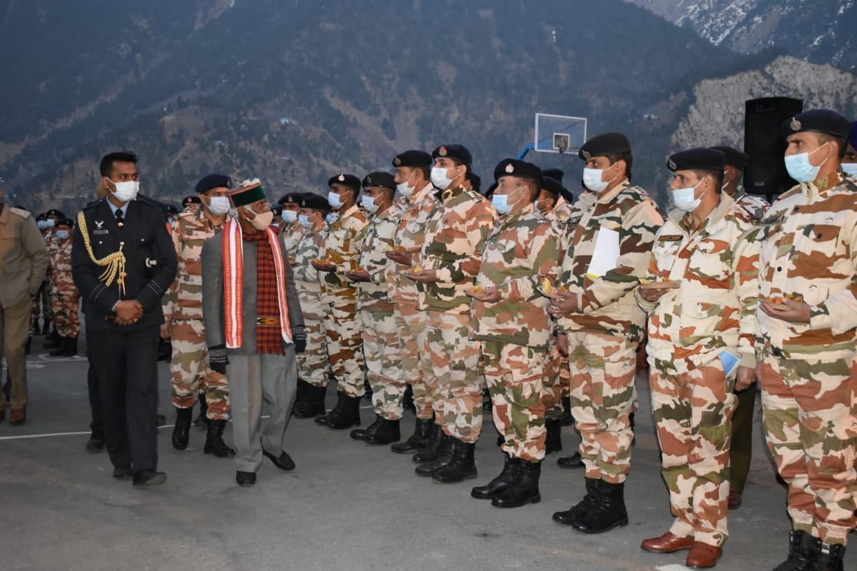 himachal governer meet itbp jawan in  kannaur