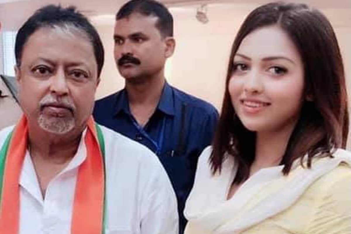Who is bjp young leader Pamela Goswami arrested with 100 grams of cocaine