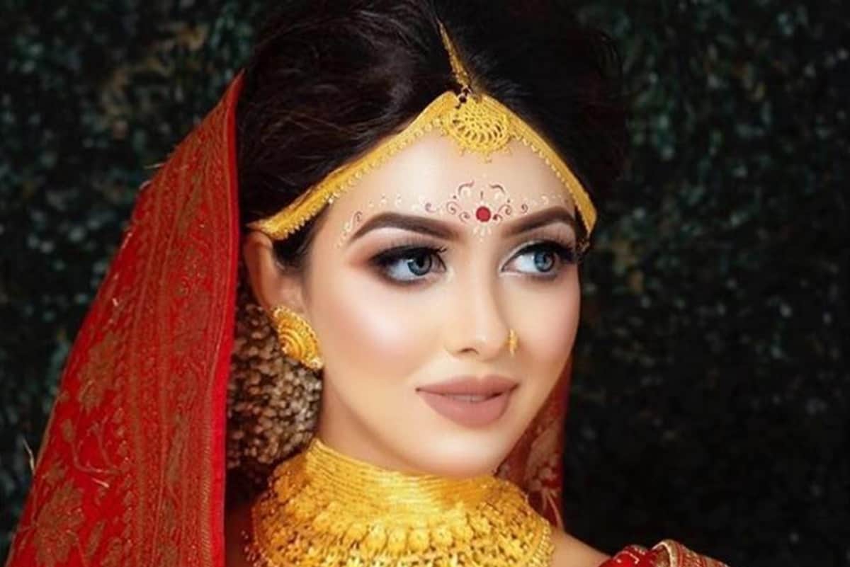 Who is bjp young leader Pamela Goswami arrested with 100 grams of cocaine