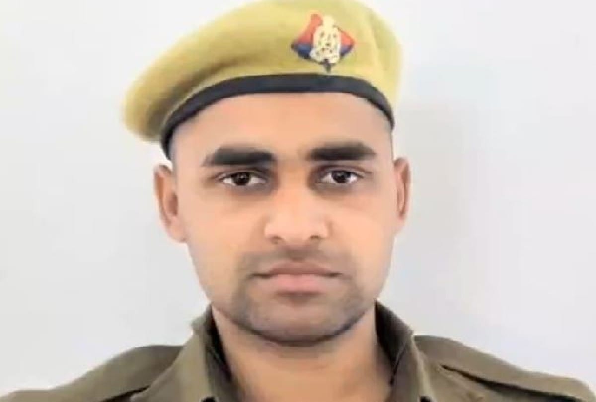 Agra News :  recruited sepoy commits suicide 