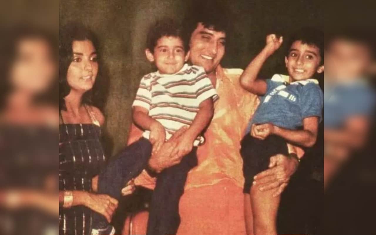 legendary actor vinod khanna photo with his first wife geetanjali and sons rahul khanna akshay khanna