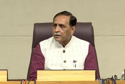 गुजरात के मुख्यमंत्री विजय रूपाणी