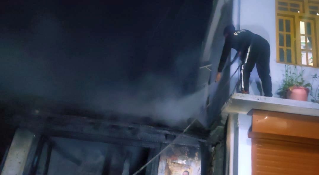 Fire in Shop of Askot