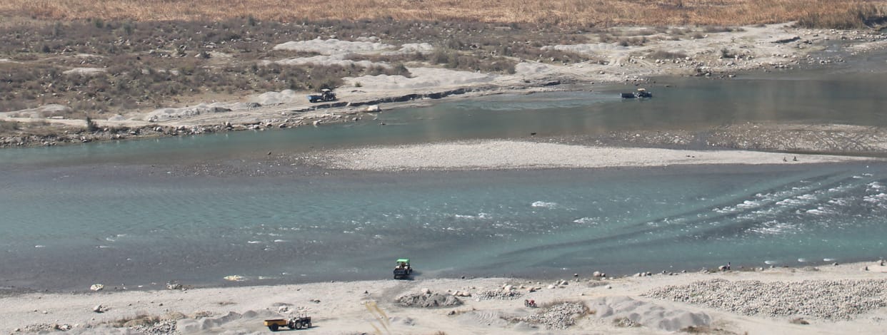 Illegal mining in Ravi river in Udaipur, Rajpura and Parel