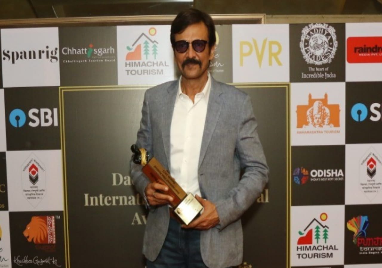 international film award organizers getting troll for using dadasaheb phalke and sushant singh rajput name commercially to distribute fake awards 