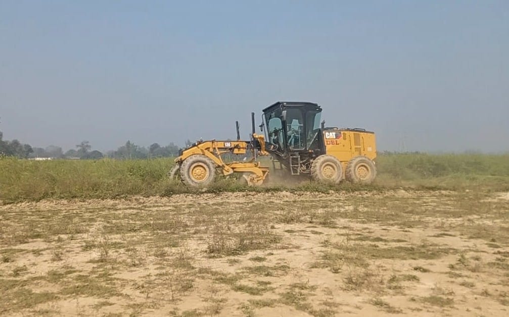 Standing crop of farmers destroyed for Gorakhpur link