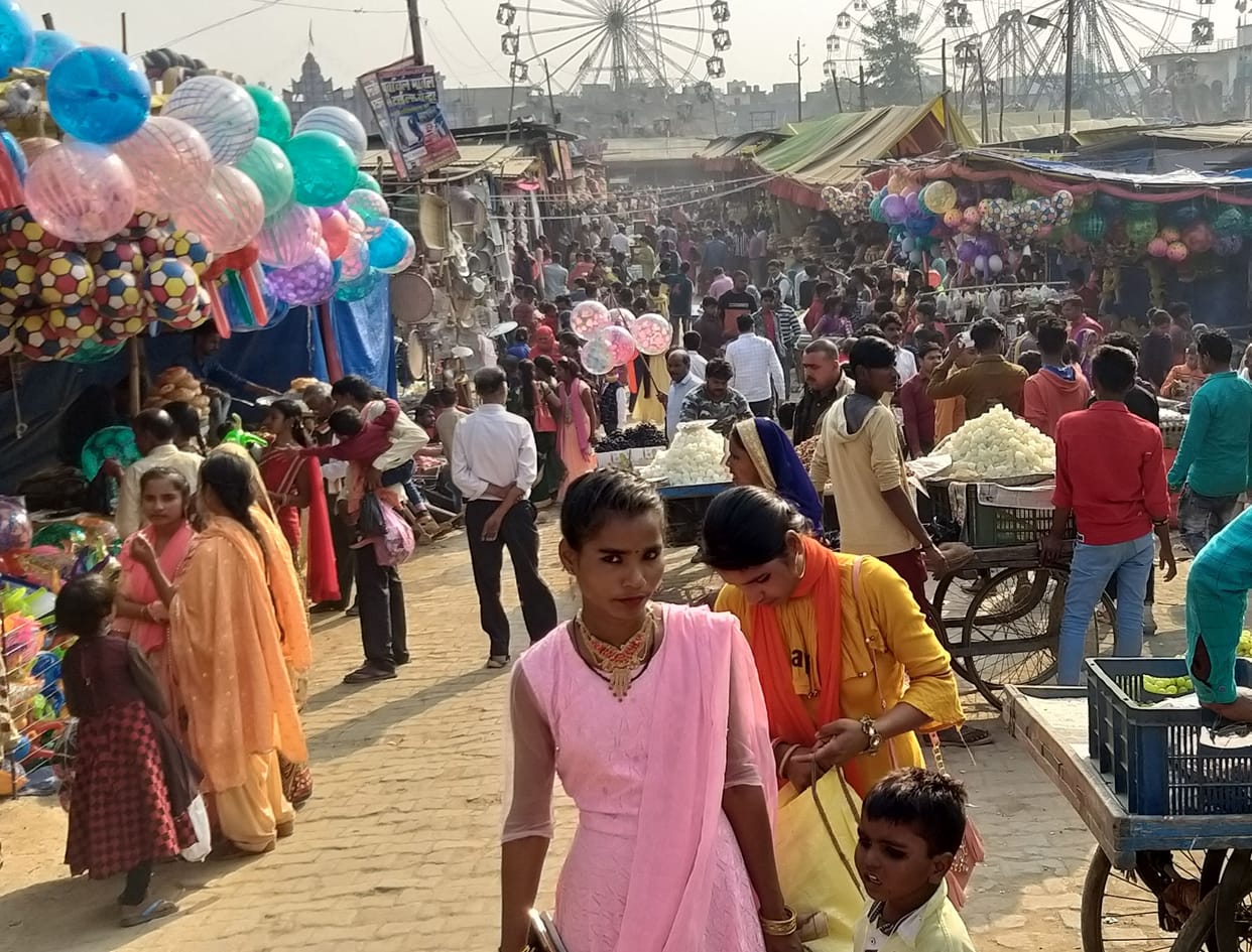 People flooding on Rapti beach