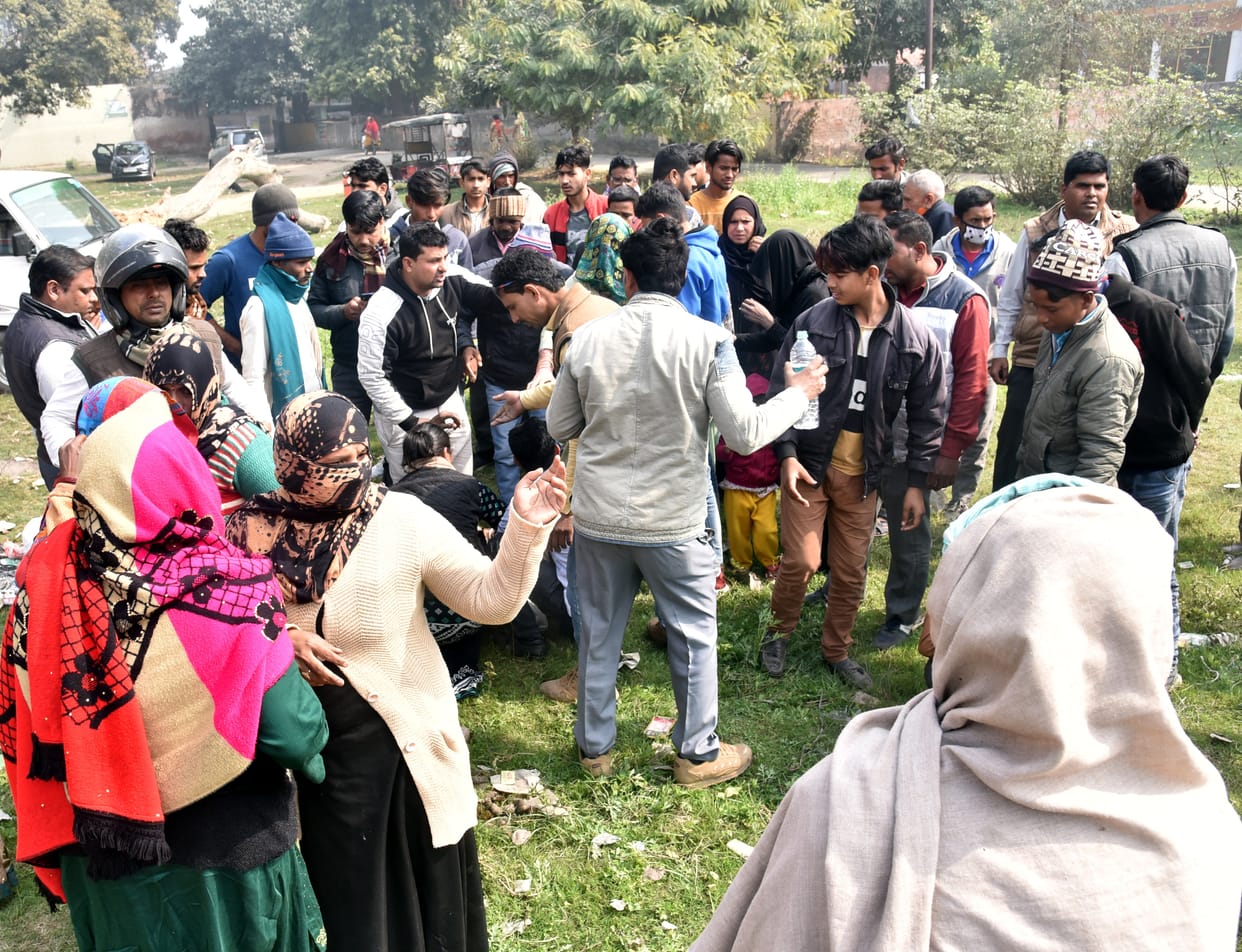 sambhal highway accident