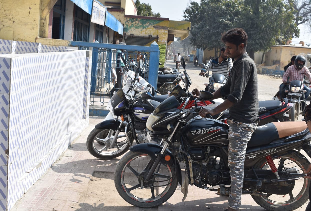 railway station,fathepur news,no vichel stand,outside,god trust