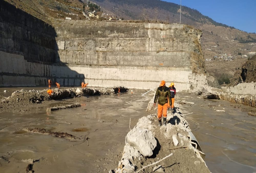 Uttarakhand Chamoli News : Rescue operation and Digging in tunnel Continue on 15th Day Photos