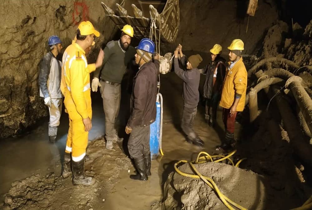 Uttarakhand Chamoli News : Rescue operation and Digging in tunnel Continue on 15th Day Photos