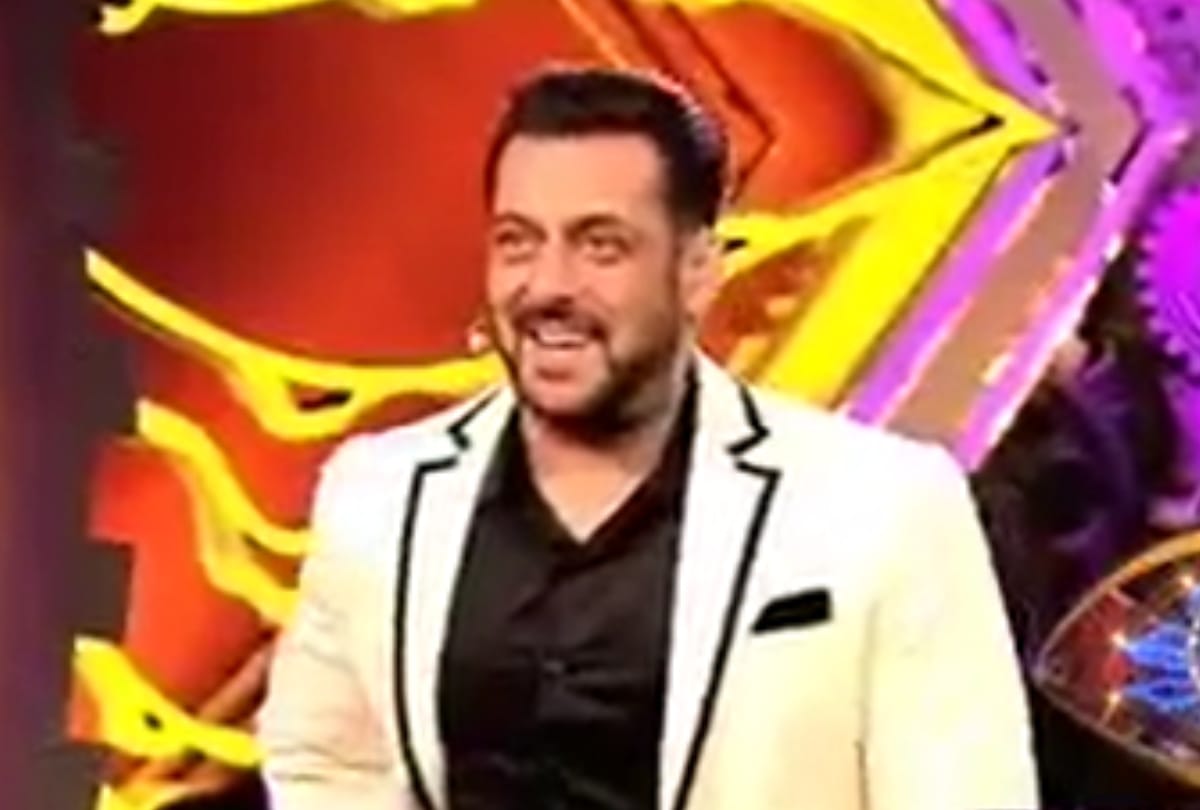 Bigg Boss 15 Update Salman Khan Reveals major update about the bigg boss next season says,  everyone can audition and you get to vote
